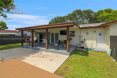 11120 SW 176 St, Miami, FL 33157 - Photo 13