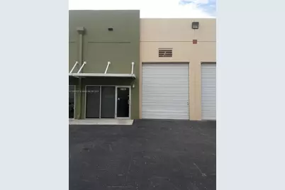 10601 NW 122nd St #05, Medley, FL 33178 - Photo 1