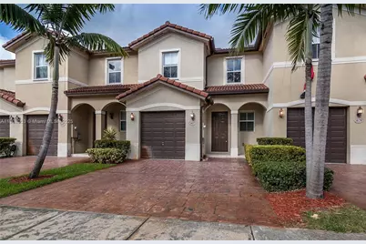 1027 NE 207th St #1027, Miami, FL 33179 - Photo 1