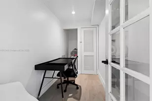 13751 NE 1st Ave, Miami, FL 33161 - Photo 21