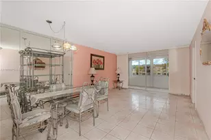 8345 Sunrise Lakes Blvd, Sunrise, FL 33322 - Photo 3