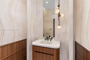 1800 W 27th St, Miami Beach, FL 33140 - Photo 25