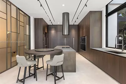 1800 W 27th St, Miami Beach, FL 33140 - Photo 15