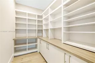 2605 Castilla Isle, Fort Lauderdale, FL 33301 - Photo 37