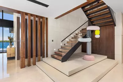 11404 N Bayshore Dr, North Miami, FL 33181 - Photo 33