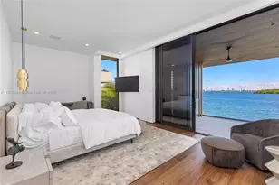 11404 N Bayshore Dr, North Miami, FL 33181 - Photo 49