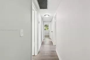 1530 Crescent Cir, Lake Park, FL 33403 - Photo 5