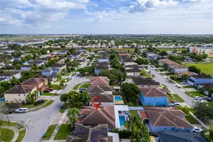 15822 SW 140th St, Miami, FL 33196 - Photo 5