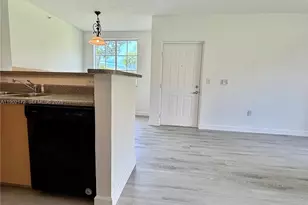 8010 N Nob Hill Rd, Tamarac, FL 33321 - Photo 15