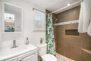 14615 NE 3rd Ct, Miami, FL 33161 - Photo 11