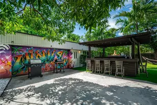 14615 NE 3rd Ct, Miami, FL 33161 - Photo 17