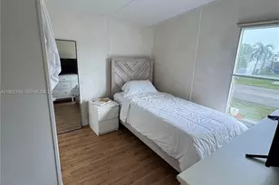 575 SW 131st Ave, Davie, FL 33325 - Photo 7