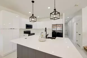 862 SW 176th Ave, Pembroke Pines, FL 33029 - Photo 7