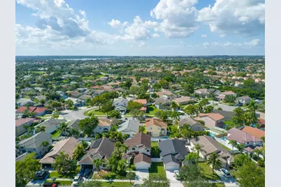 862 SW 176th Ave, Pembroke Pines, FL 33029 - Photo 51