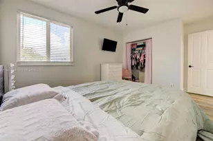 862 SW 176th Ave, Pembroke Pines, FL 33029 - Photo 41