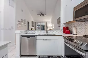 5596 SW 28th Terrace, Fort Lauderdale, FL 33312 - Photo 7