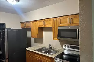 1395 NW 118th St, Miami, FL 33167 - Photo 5