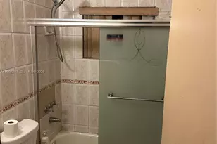 1395 NW 118th St, Miami, FL 33167 - Photo 7