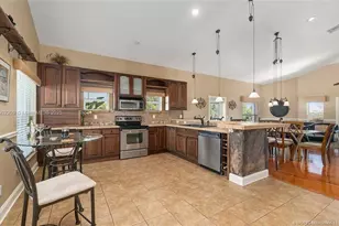 12350 Cessna Terrace, Port Saint Lucie, FL 34987 - Photo 3