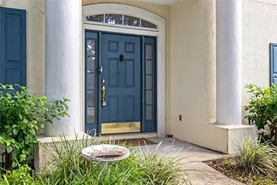 7733 Crosstree Ln, Jacksonville, FL 32256 - Photo 3