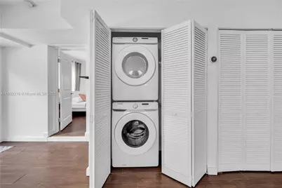 710 NE 141st St, North Miami, FL 33161 - Photo 29