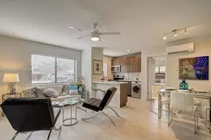 1273 NE 38th St, Oakland Park, FL 33334 - Photo 9