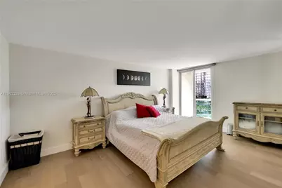 100 Bayview Dr #1008, Sunny Isles Beach, FL 33160 - Photo 29