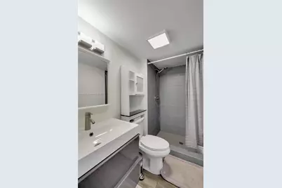 100 Bayview Dr #1008, Sunny Isles Beach, FL 33160 - Photo 27