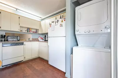 802 Banks Rd, Coconut Creek, FL 33063 - Photo 5