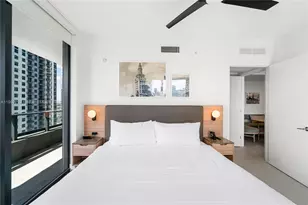159 NE 6th St, Miami, FL 33132 - Photo 15