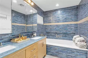 2108 NE 124th St, North Miami, FL 33181 - Photo 23