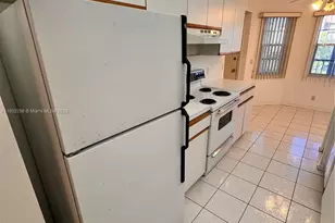 1251 SW 125th Ave, Pembroke Pines, FL 33027 - Photo 33