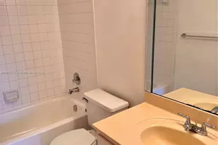 1251 SW 125th Ave, Pembroke Pines, FL 33027 - Photo 23