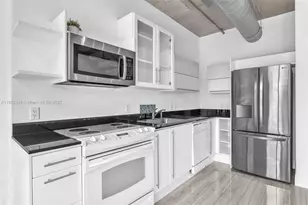 690 SW 1st Ct, Miami, FL 33130 - Photo 9