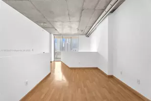 690 SW 1st Ct, Miami, FL 33130 - Photo 15