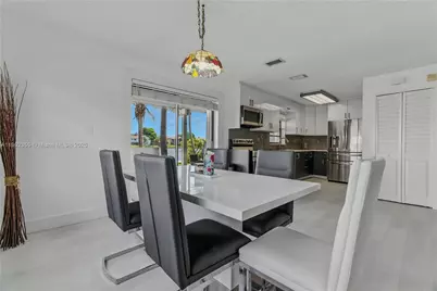 6825 NW 169th St #54H, Hialeah, FL 33015 - Photo 11