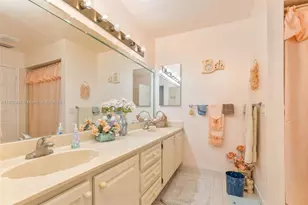 5641 Thistledown Terrace, Davie, FL 33331 - Photo 17