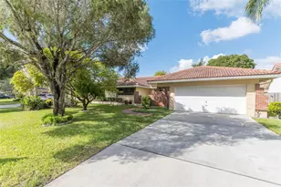 5641 Thistledown Terrace, Davie, FL 33331 - Photo 3