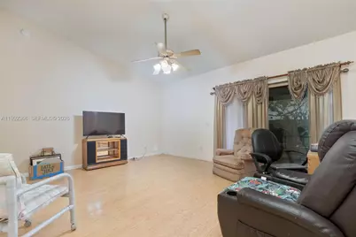 5641 Thistledown Ter, Davie, FL 33331 - Photo 11