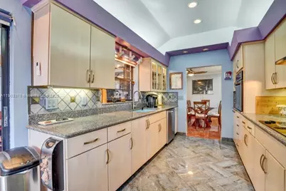 10026 NW 52nd Ter, Doral, FL 33178 - Photo 11