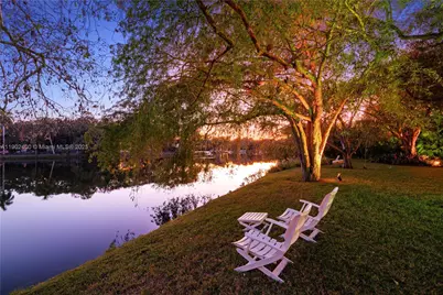 5390 Banyan Dr, Coral Gables, FL 33156 - Photo 47