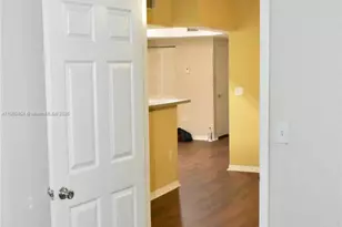 11701 SW 2nd St, Pembroke Pines, FL 33025 - Photo 27