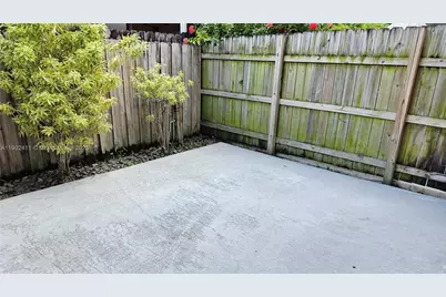 8079 NW 8th St #9, Miami, FL 33126 - Photo 15