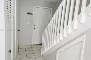 8079 NW 8th St, Miami, FL 33126 - Photo 25