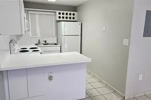 8079 NW 8th St, Miami, FL 33126 - Photo 17