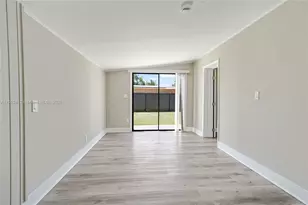 14520 SW 289th St, Homestead, FL 33033 - Photo 11