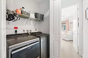 11668 SW 13th Ct, Pembroke Pines, FL 33025 - Photo 23