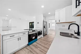 620 NW 194th St, Miami Gardens, FL 33169 - Photo 9