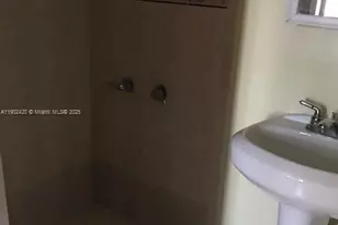 221 NW 109th Ave, Miami, FL 33172 - Photo 17