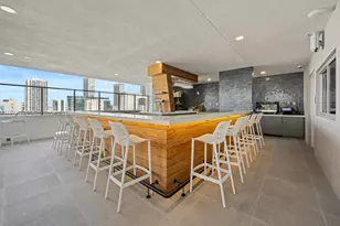 227 NE 2nd St, Miami, FL 33132 - Photo 19